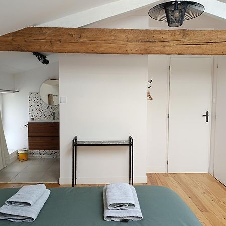Maison Irondas Saint-Pierre-d'Aurillac Экстерьер фото